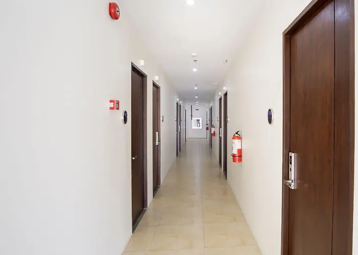 18 Hotel 3*