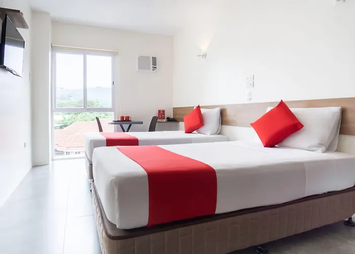 18 Hotel