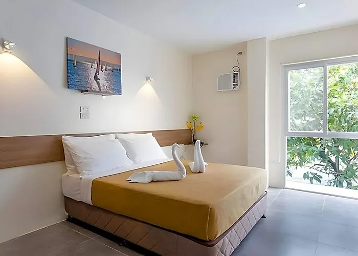 Hotel 18 3*