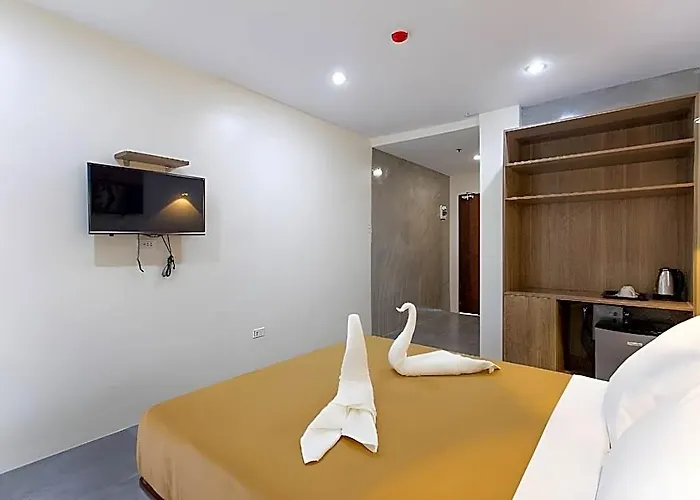 18 Hotel 3*